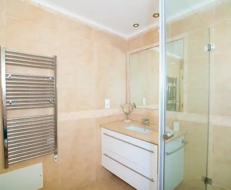 Appartamento Sleeps 4 Pool Air Con T480133