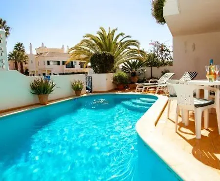 Sleeps 4 Pool Air Con T480133 *